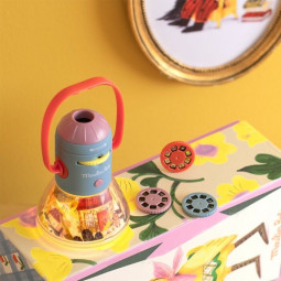 Lanterne à Histoires Les Minouchkas